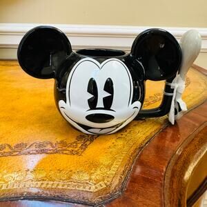 Disney Mickey Mouse Mug & Spoon Set Dimensional Surface 3D Clapboard Film NEW